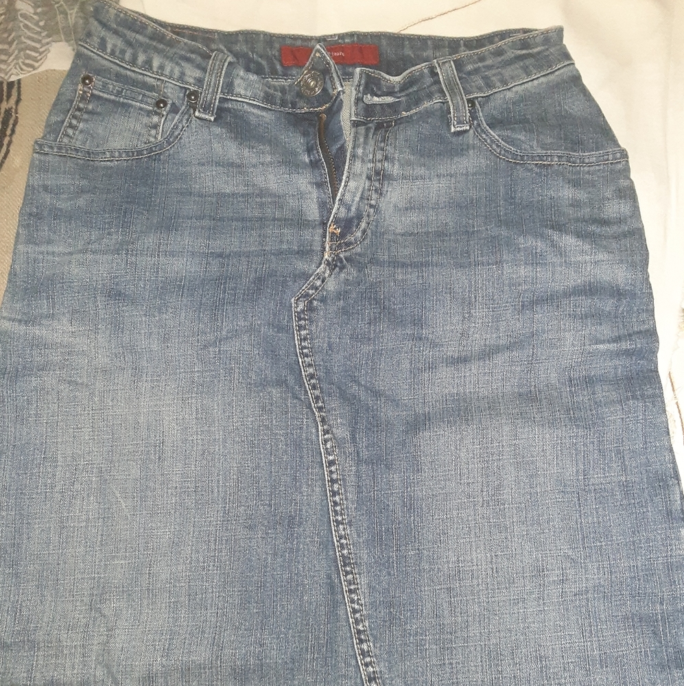 Levi's skirt